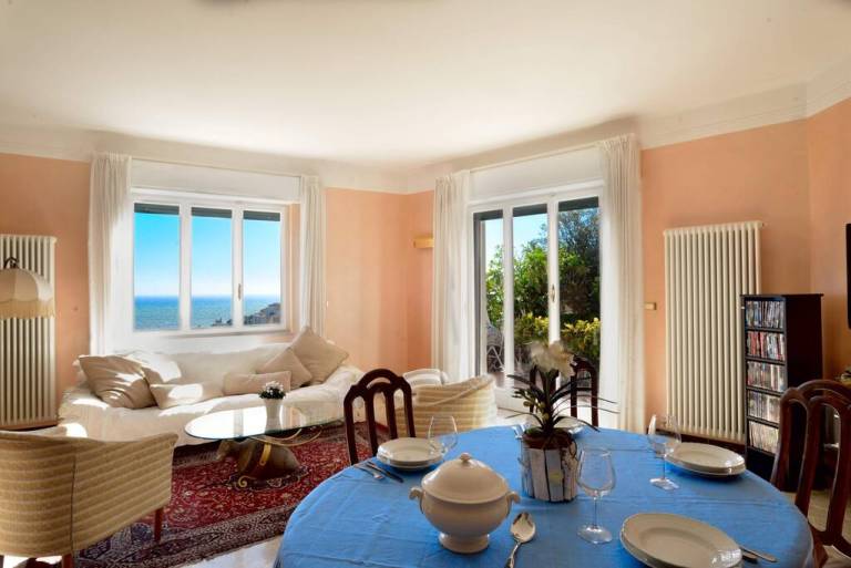 Fully equipped charming villa with BBQ, garden & patio | Perfect for remote work | Pets allowed — photo 4