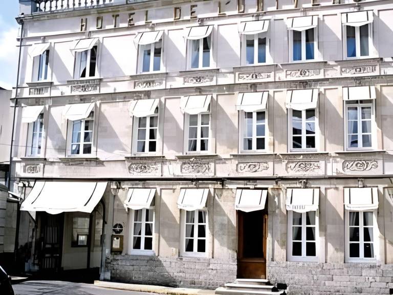 Hotel de L'univers Arras in Arras