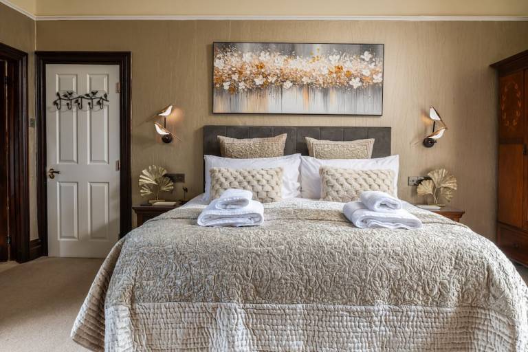 Bed and breakfast  Brithdir and Llanfachreth