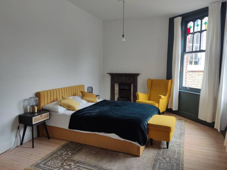 7 Bed House - Sleeps 26 - Parking - Wifi - Garden — photo 4