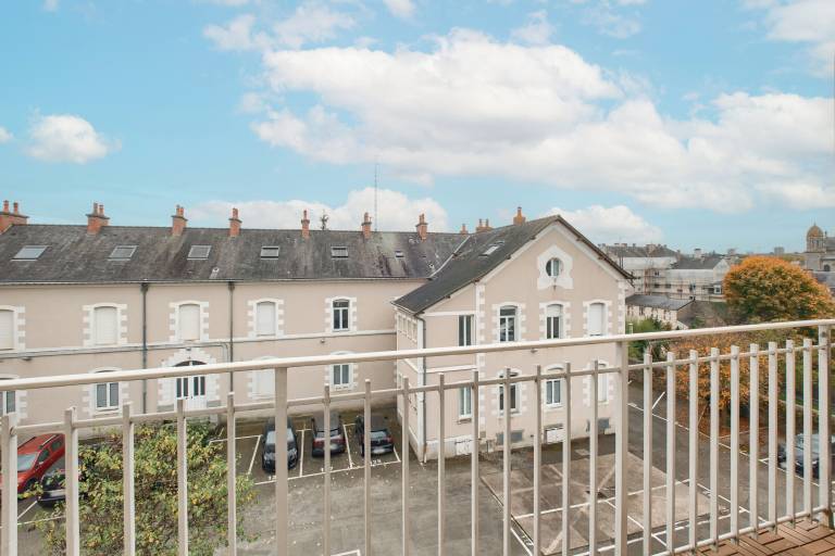 Apartment  Laval
