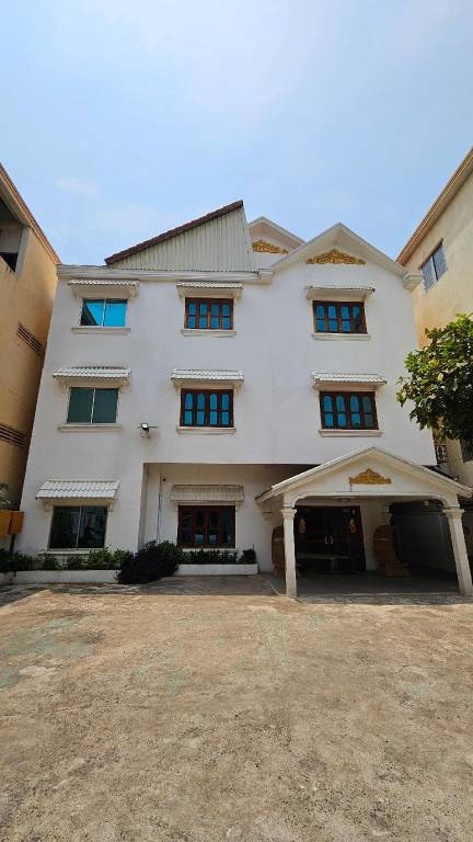 Vichoeut Guest House in Phnom Penh