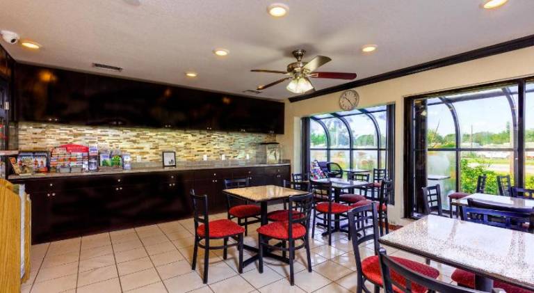 Budget Host Inn Florida City — photo 3
