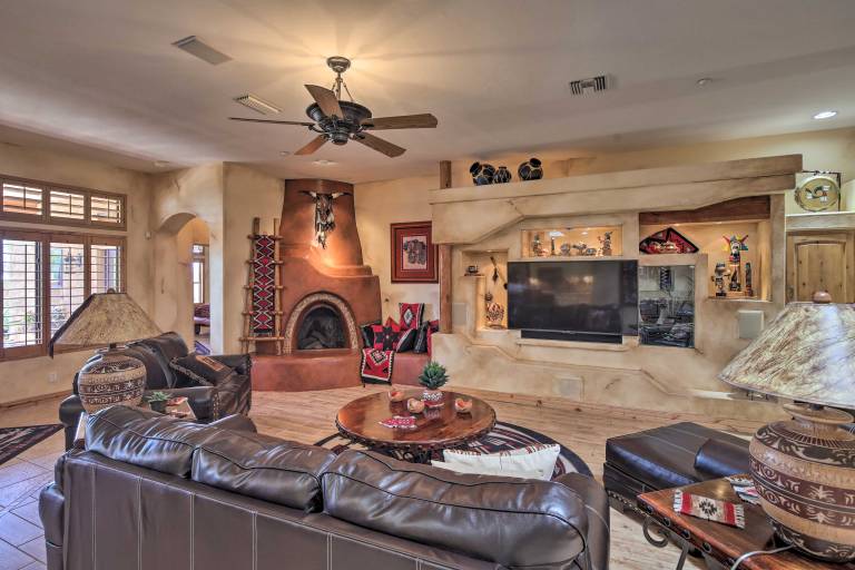 Patio, Grill & Yard: Pet-Friendly Lake Havasu Gem — photo 3