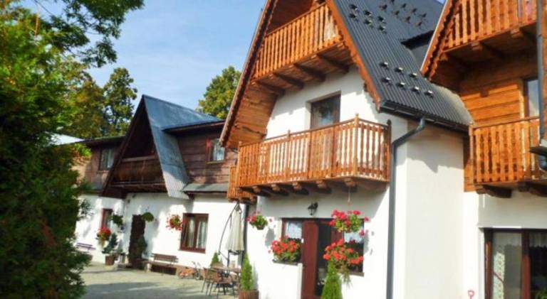 U Sarapatki-Noclegi z wyzywieniem in Bukowina Tatrzanska