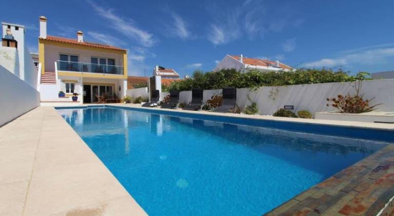 250 m&sup2; Villa