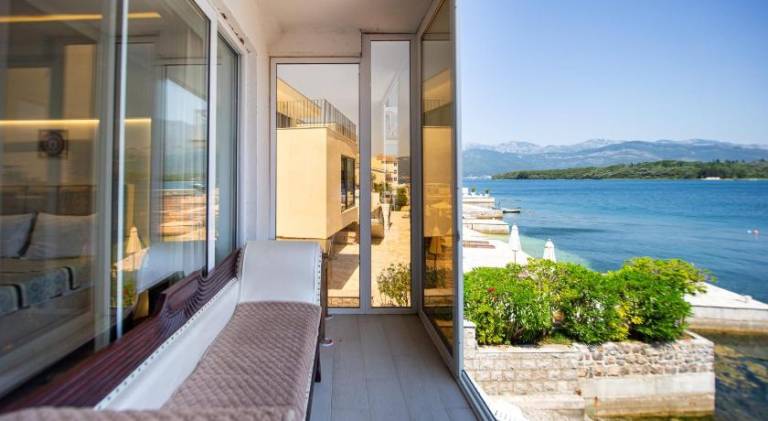 Villa with 4 rooms for 8 persons — photo 5