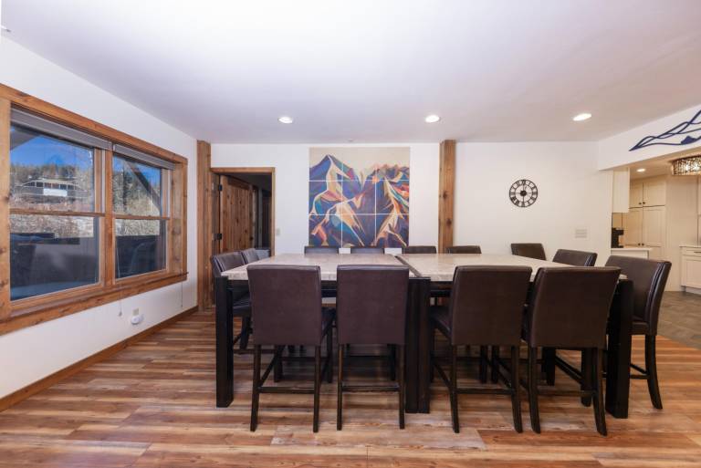 The River House: On Main Street, Pet-Friendly, Walk to Gondola, TWO Hot Tubs — photo 4