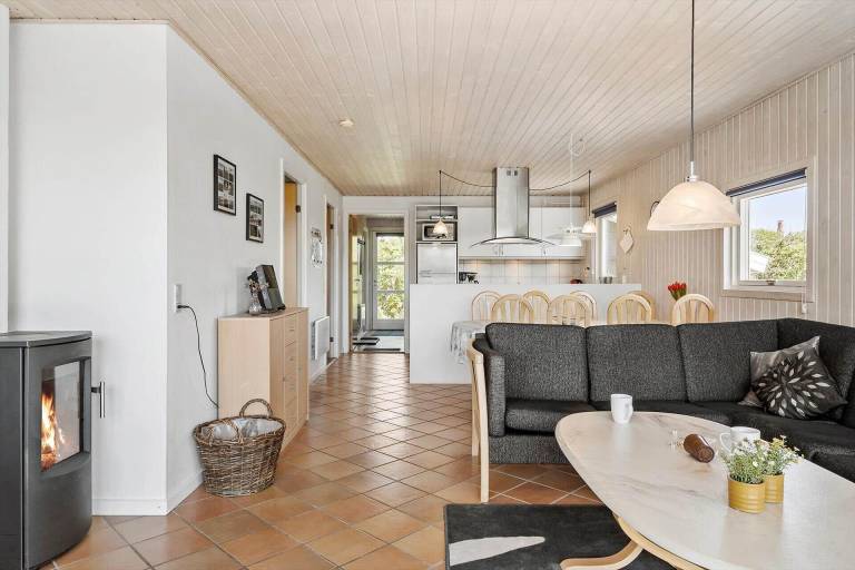 Beautiful vacation home with barbeque, terrace & sauna | Dogs allowed — photo 3