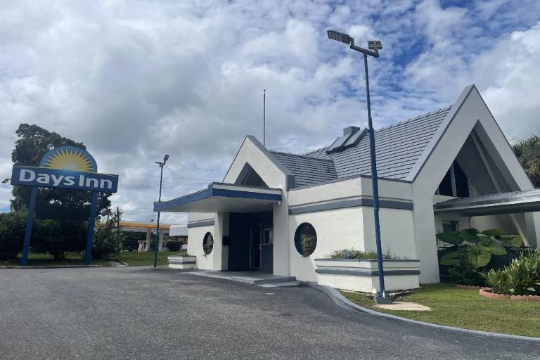 Days Inn by Wyndham Ocala North — photo 5