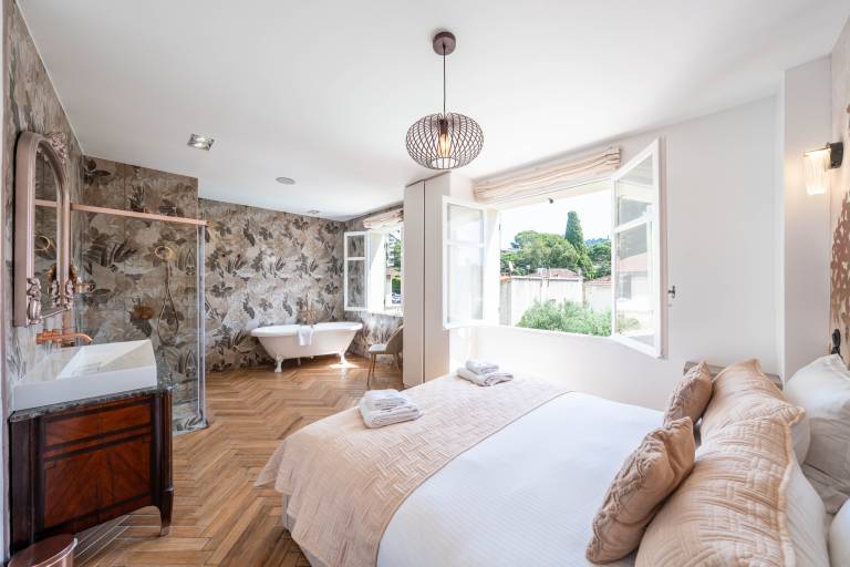 Ample villa with barbecue, garden & pool | Pets allowed — photo 4