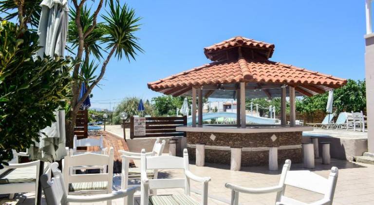 Charming rental apartment with garden, pool & terrace | Pet-friendly — photo 2