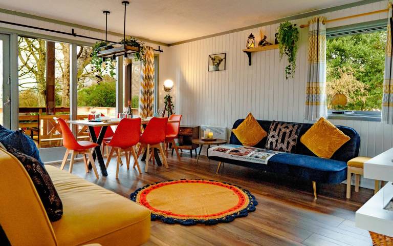 Luxurious mountain retreat lodge Hunters Quay in Dunoon