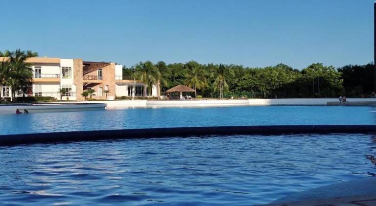 Holiday apartment with garden & pool — photo 3