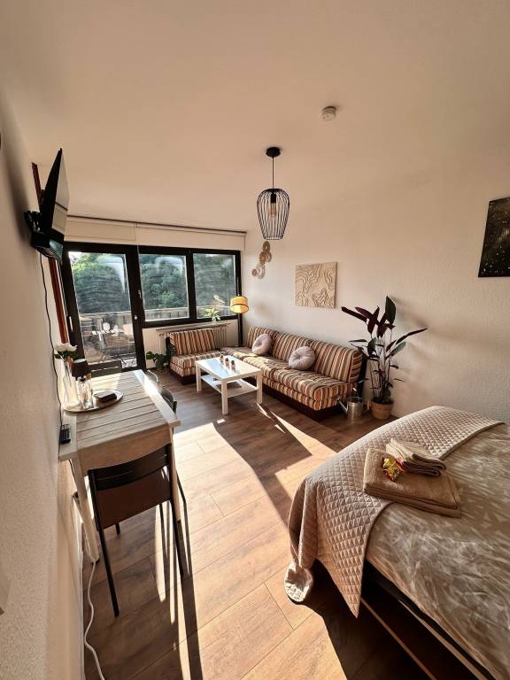 Apartment 'Schmuckkästle' with Mountain View, Shared Garden and Wi-Fi — photo 5