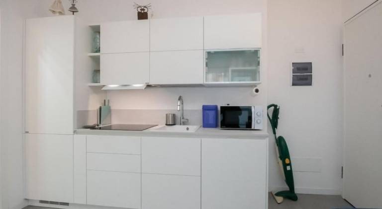 Apartment with pool — photo 3