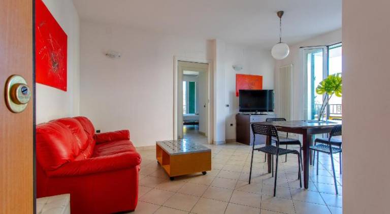 Rental apartment with 2 rooms for 6 persons — photo 2