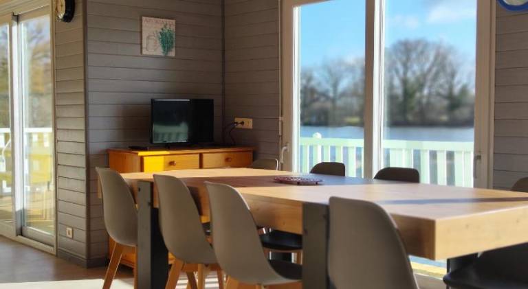 Lodge with terrace — photo 5