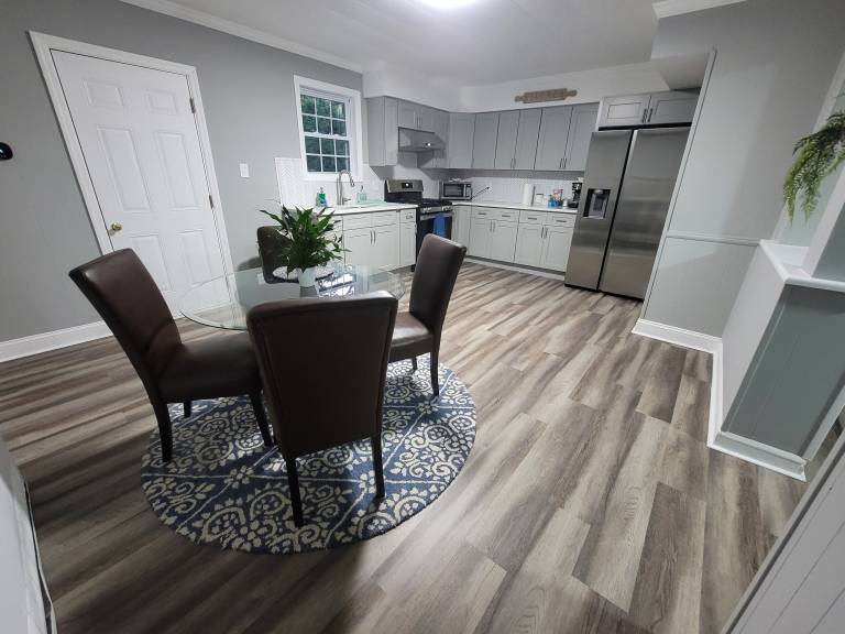 Farmhouse West Islip