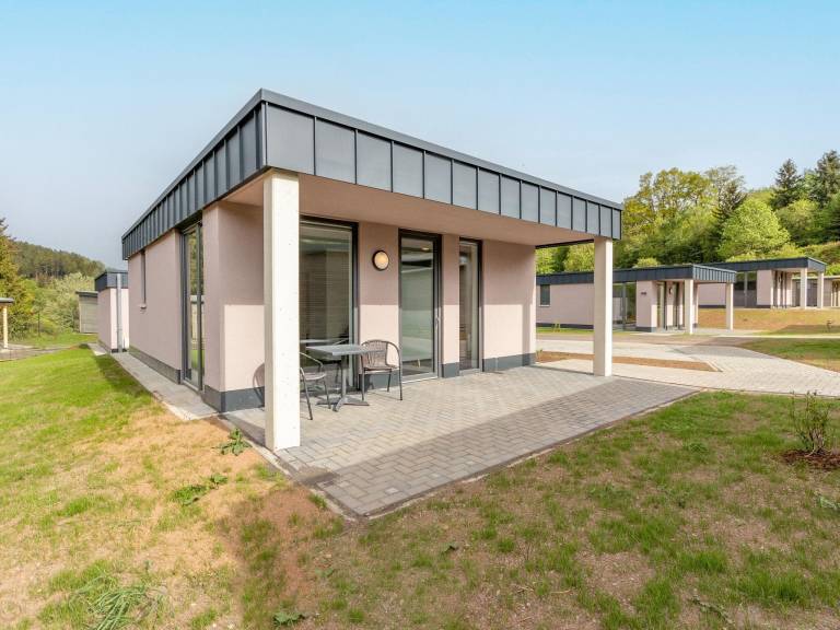 Bungalow  Hallschlag