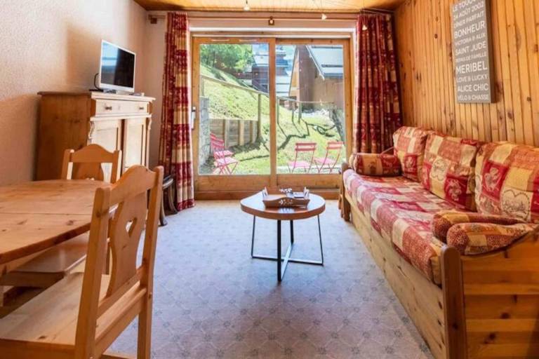 Charming rental apartment | Close to the ski | Pets are welcome in Courchevel