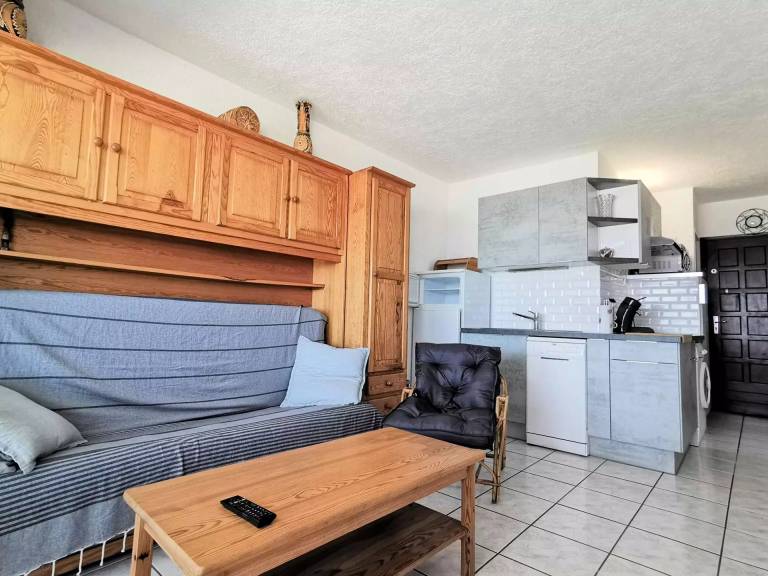 Apartment with 2 rooms for 6 persons — photo 5