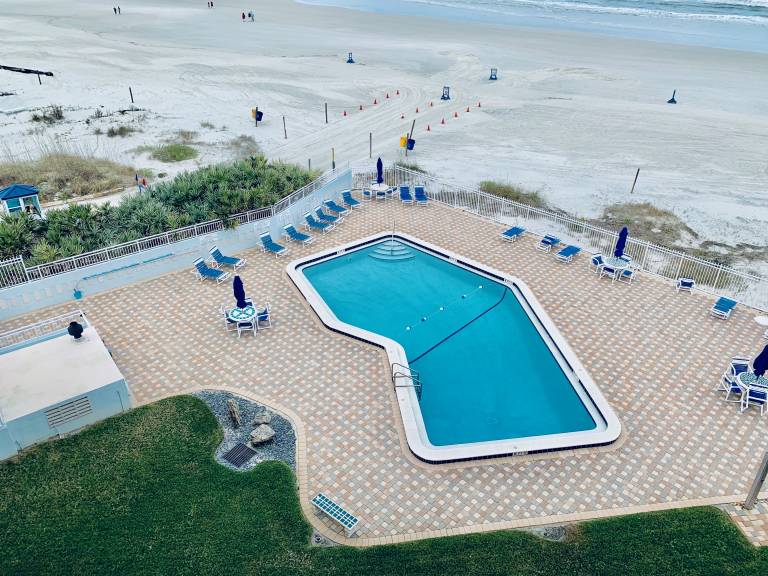 Beach Daze spectacular beach views