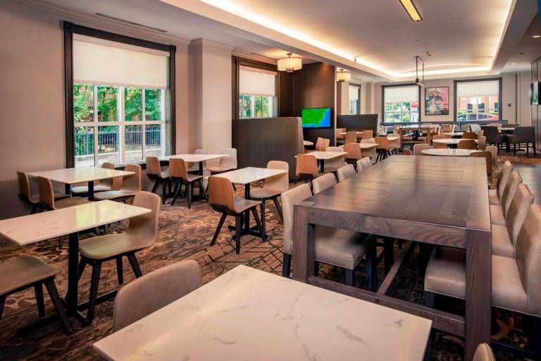 Residence Inn by Marriott Alexandria Old Town/Duke Street — photo 5