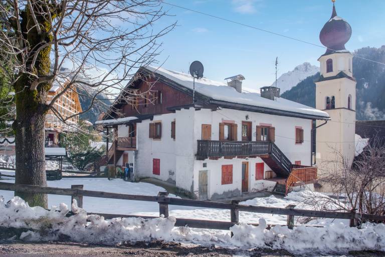 'Cesa Crepaz Piccolo' with Mountain View & Garden in Campitello di Fassa