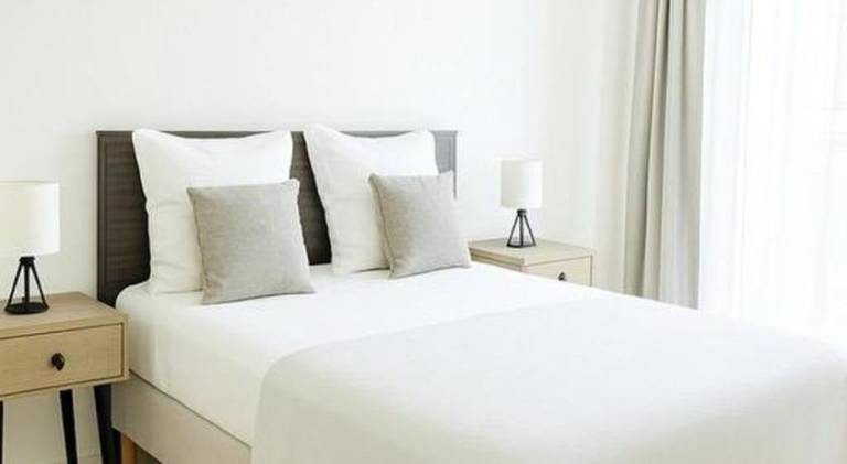 Serviced apartment with yard & terrace — photo 2