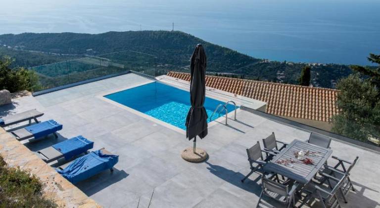 Vacation home with pool | Pets are welcome — photo 3