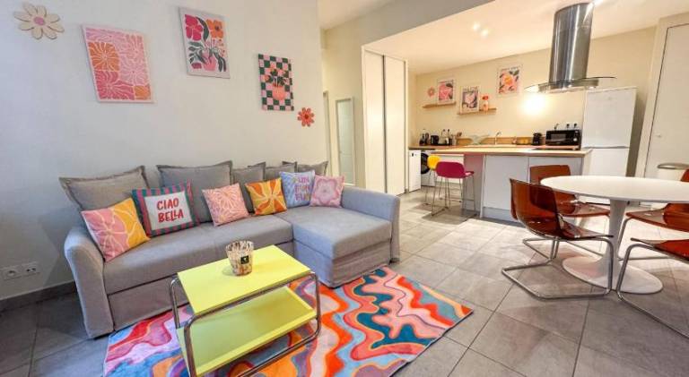 Beautiful holiday apartment with pool | Dogs allowed in Lyon