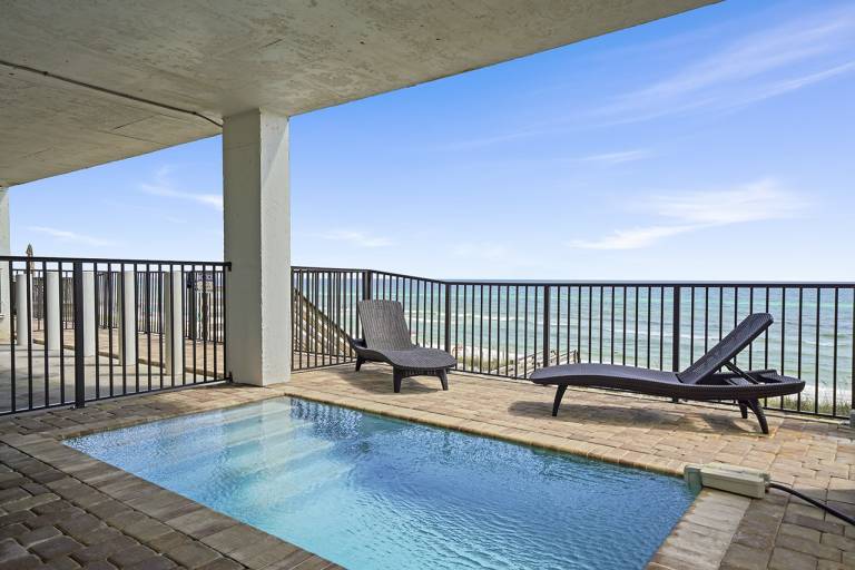 House with private pool & barbecue — photo 3