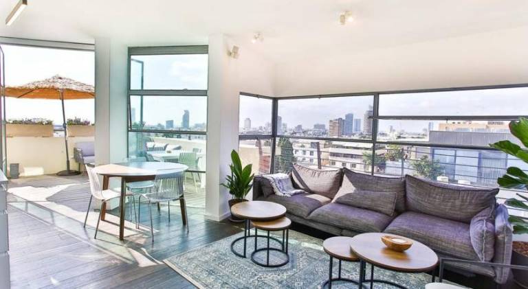 High End 3BD TLV Rooftop Duplex in Tel Aviv