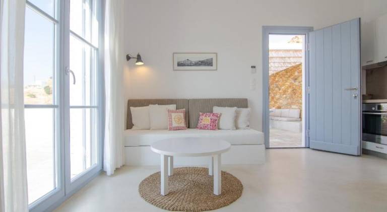 Rental apartment with pool — photo 2
