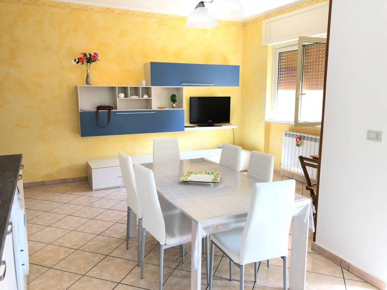 Children-friendly charming rental apartment | Beach nearby | Pets allowed — photo 2