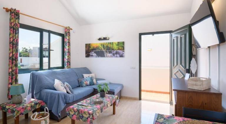 Wonderful holiday apartment with patio | Pets are welcome — photo 2