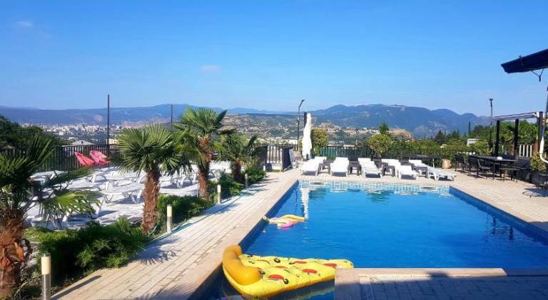 Hotel Labyrinth pool in Tbilisi