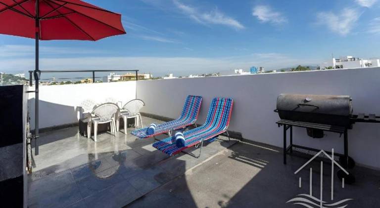 Luxe Modern-5 Star Area-Walk 2 Beach-Pool-View-King Bed — photo 4