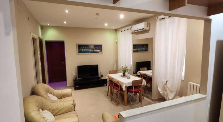 Ample rental apartment | Near Piazza De Ferrari | Pet-friendly in San Vincenzo