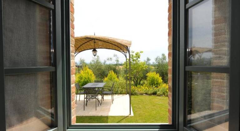 House with pool, terrace & yard — photo 5