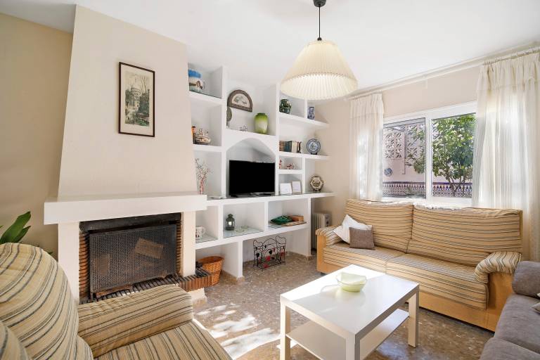 Villa 'Valdelagrana' with Shared Pool, Wi-Fi and Air Conditioning — photo 4