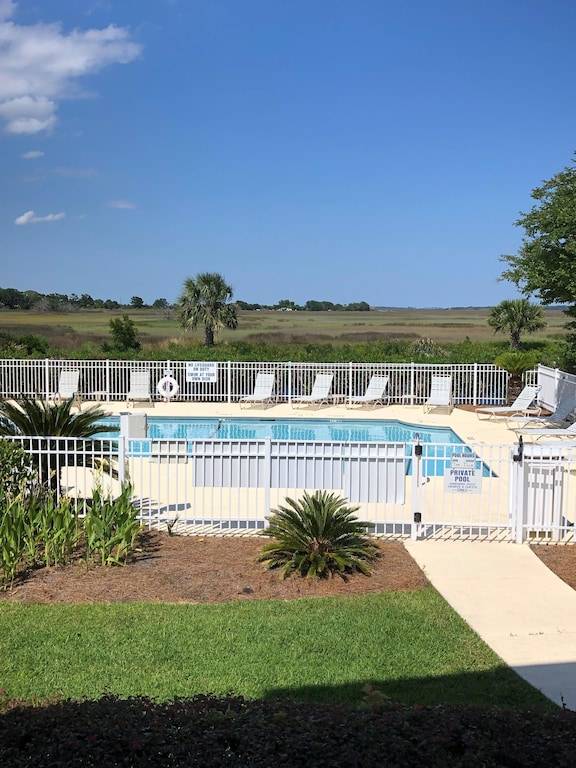 Condo  Sea Island