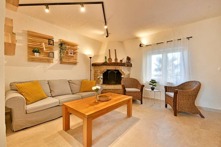 House with patio, garden & barbecue in Porec