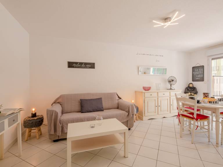 Holiday apartment with garden & terrace — photo 5