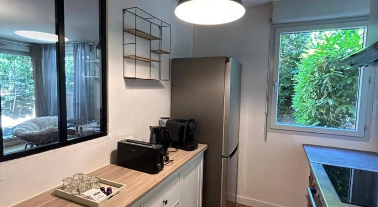 Fully equipped apartment with patio & yard | Perfect for remote work | Pets allowed — photo 4