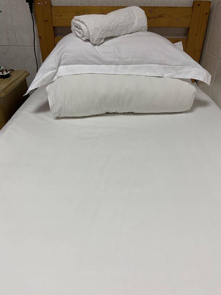 Famous Guesthouse — photo 5