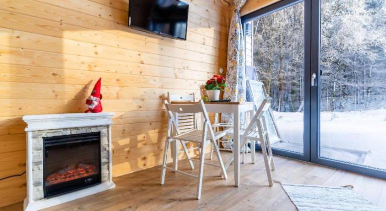 Beautiful house with barbeque, hot tub & yard | Pets are welcome — photo 4