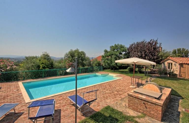 Family-oriented lovely villa with private pool & garden | Pets are welcome — photo 2