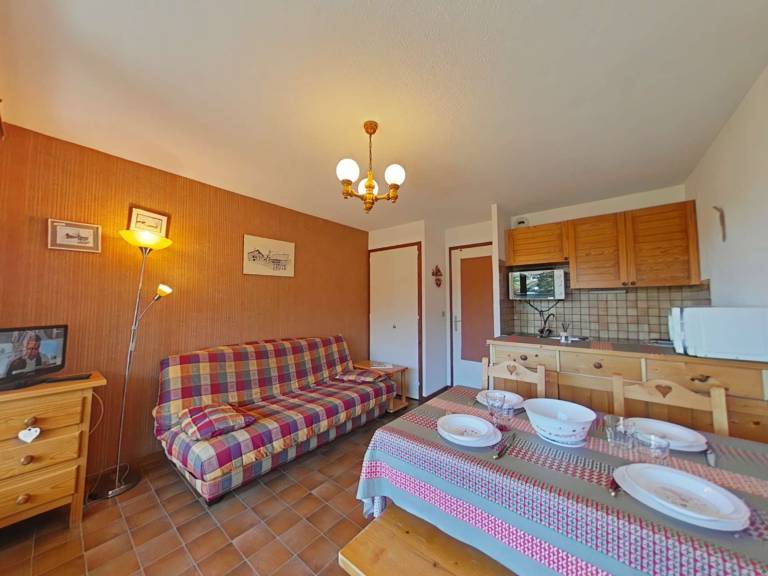 Ground floor studio, 4 pers, ski access, parking — photo 3